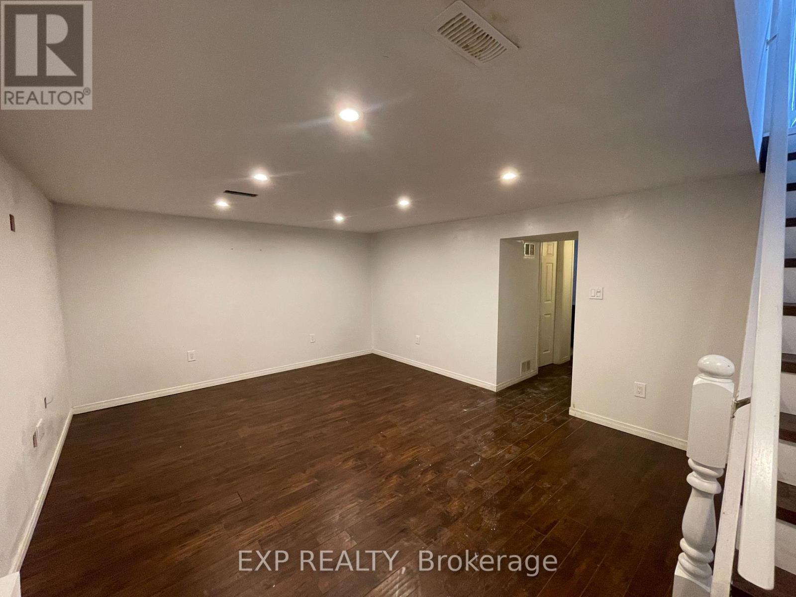 1754 Culver Drive, London East, Ontario  N5V 3H2 - Photo 6 - X12370967