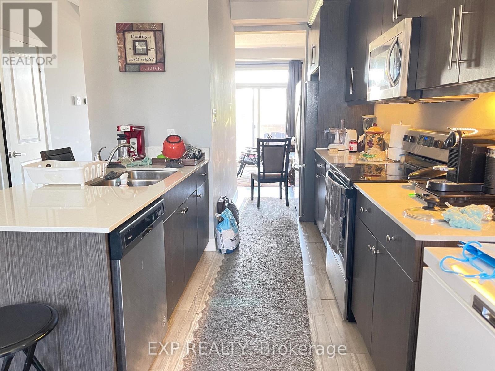 2056 Meadowgate Boulevard, London South, Ontario  N6M 0H5 - Photo 10 - X12370973