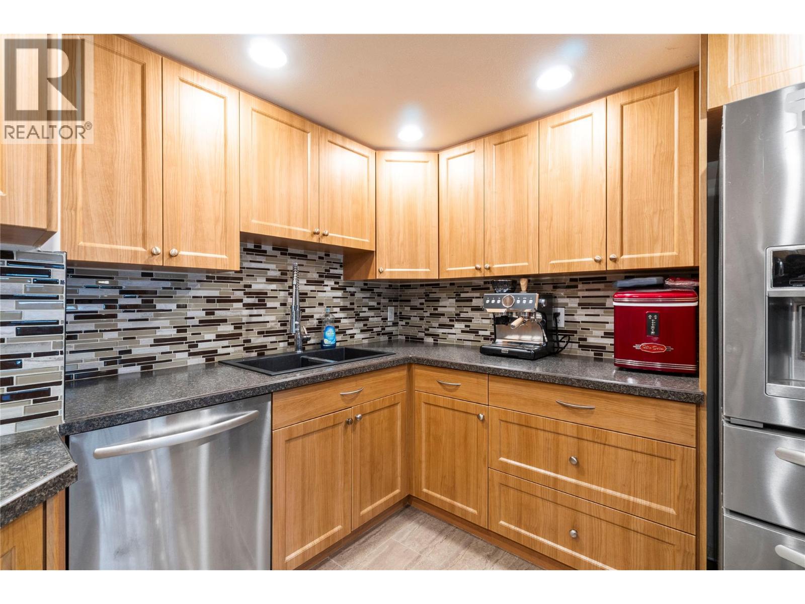 5327 Squilax Anglemont Road, Celista, British Columbia  V0E 1M6 - Photo 24 - 10360747