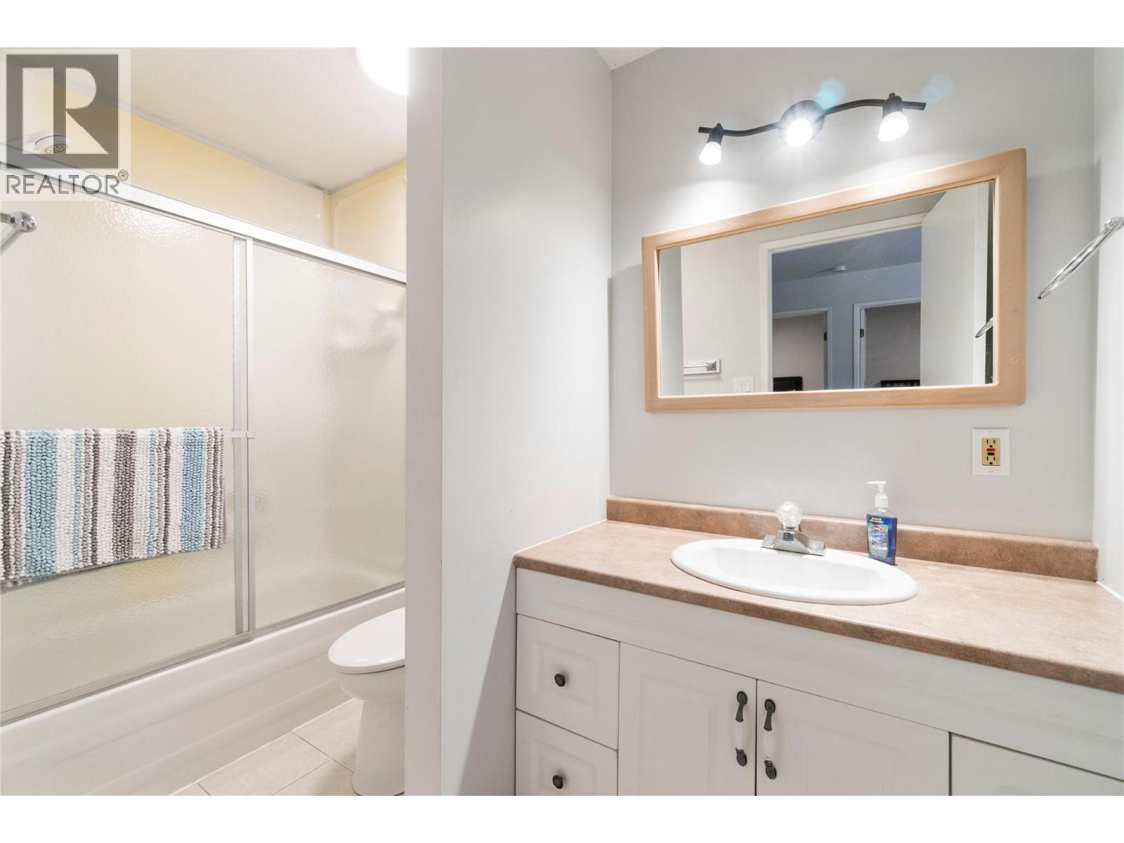 5327 Squilax Anglemont Road, Celista, British Columbia  V0E 1M6 - Photo 55 - 10360747