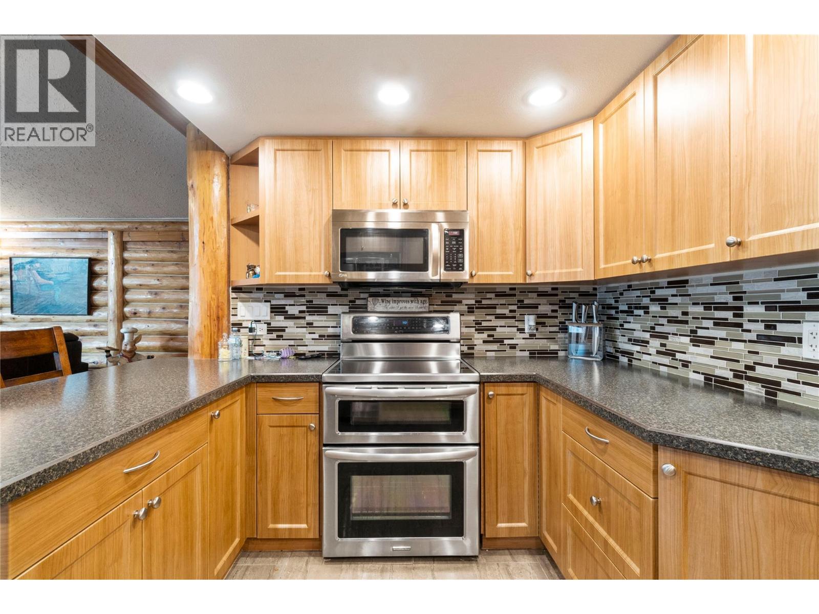 5327 Squilax Anglemont Road, Celista, British Columbia  V0E 1M6 - Photo 23 - 10360747