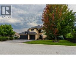 1061 Avondale Place Lakeview Heights