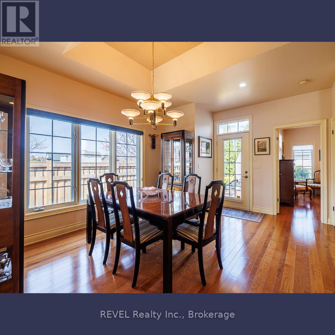 2 Seyval Place, Niagara-On-The-Lake (Virgil), Ontario  L0S 1J0 - Photo 17 - X12370993