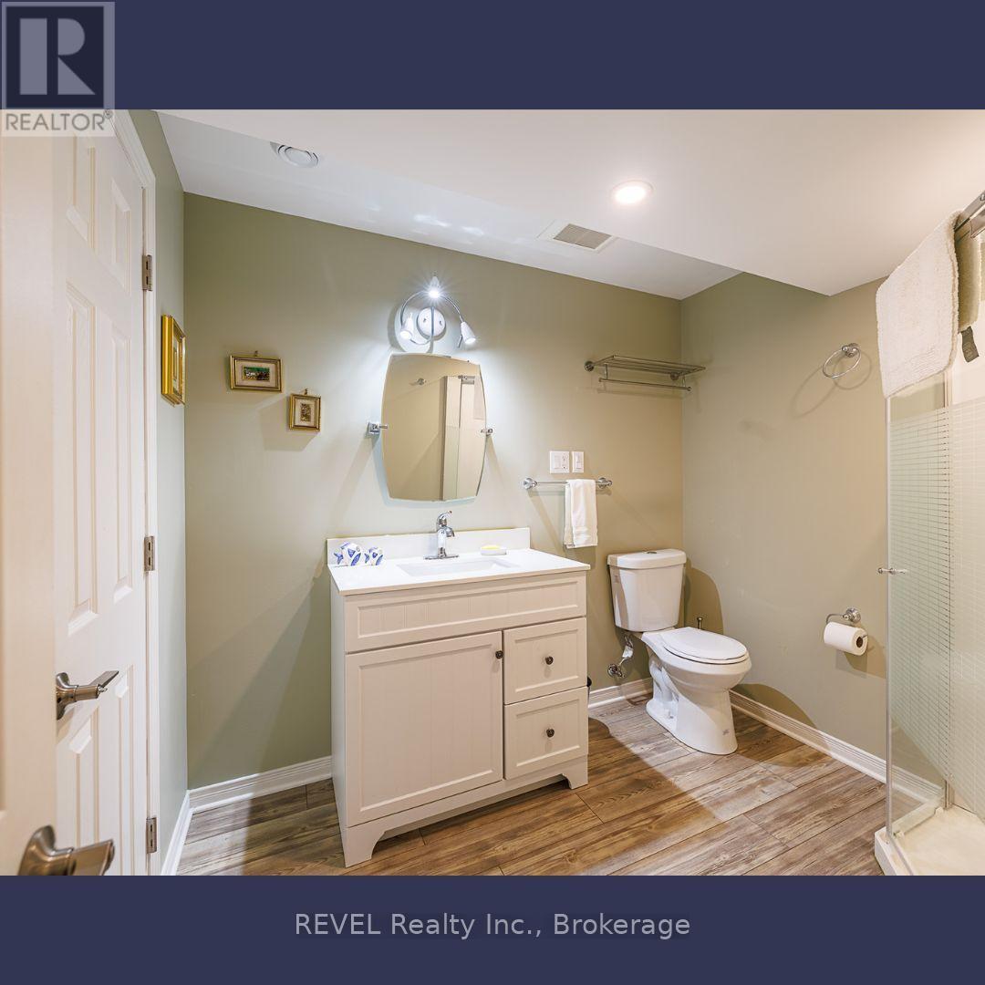 2 Seyval Place, Niagara-On-The-Lake (Virgil), Ontario  L0S 1J0 - Photo 5 - X12370993