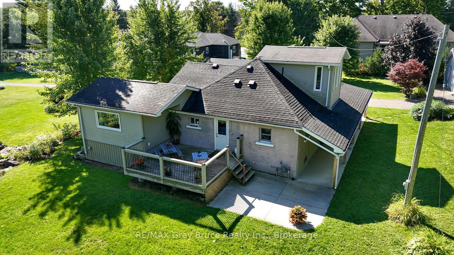 106 Drive-In Crescent, Georgian Bluffs, Ontario  N4K 5N7 - Photo 30 - X12371009