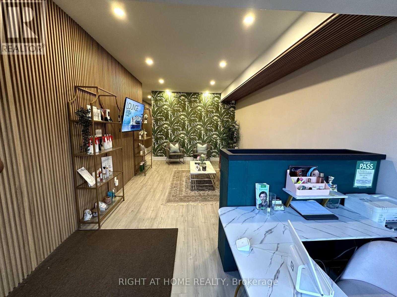 Room 2 - 1639 Eglinton Avenue W, Toronto, Ontario  M6E 2H1 - Photo 15 - C12370958