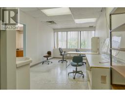 207 - 302 SPADINA AVENUE, Toronto, Ontario