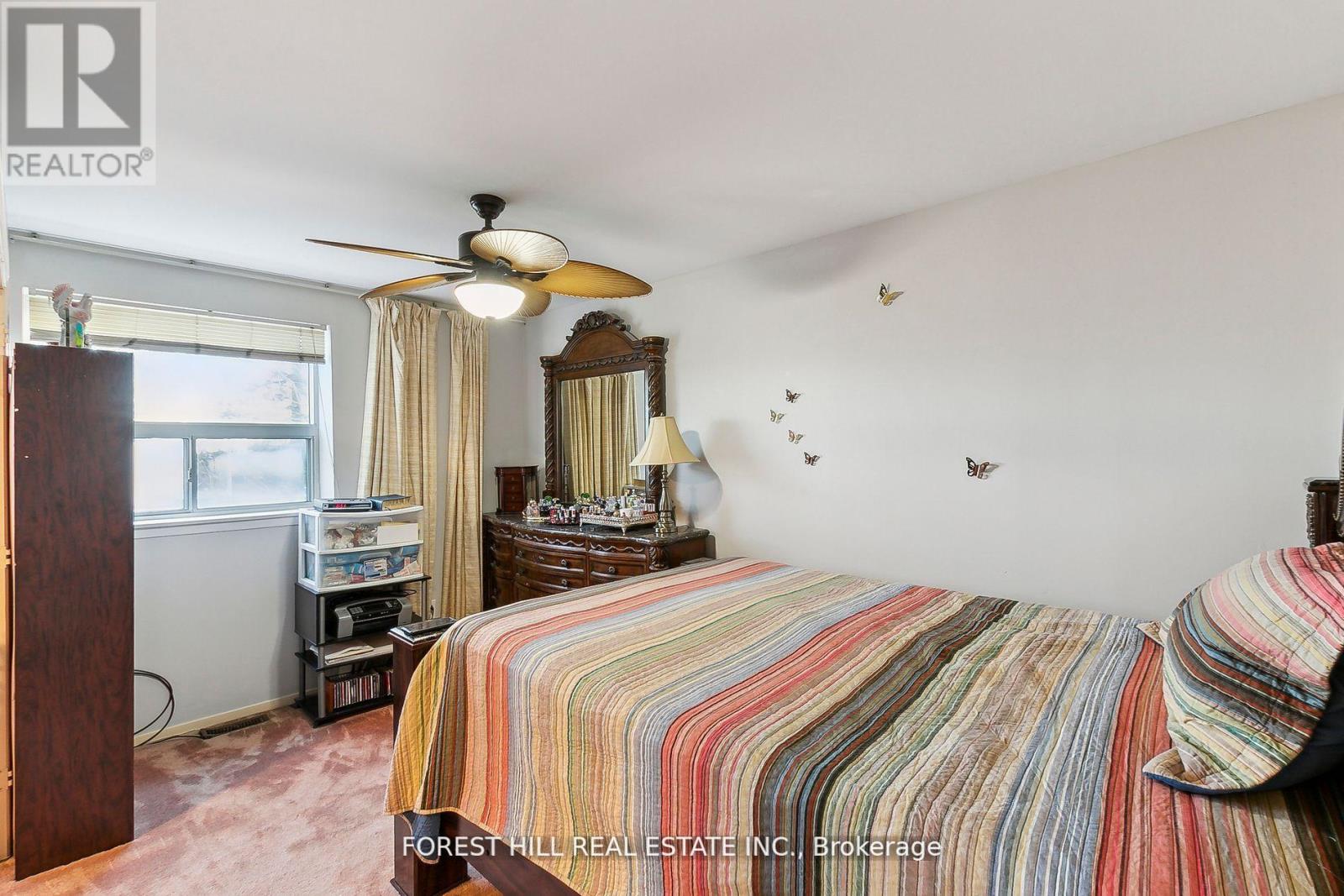86 Village Greenway, Toronto, Ontario  M2J 1K8 - Photo 29 - C12371048
