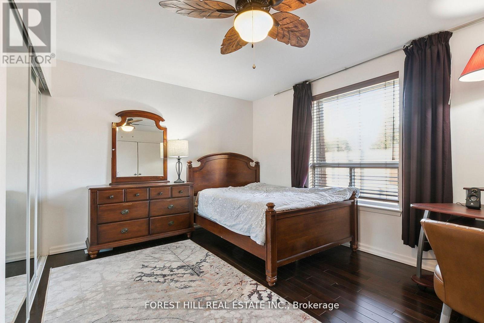 86 Village Greenway, Toronto, Ontario  M2J 1K8 - Photo 35 - C12371048