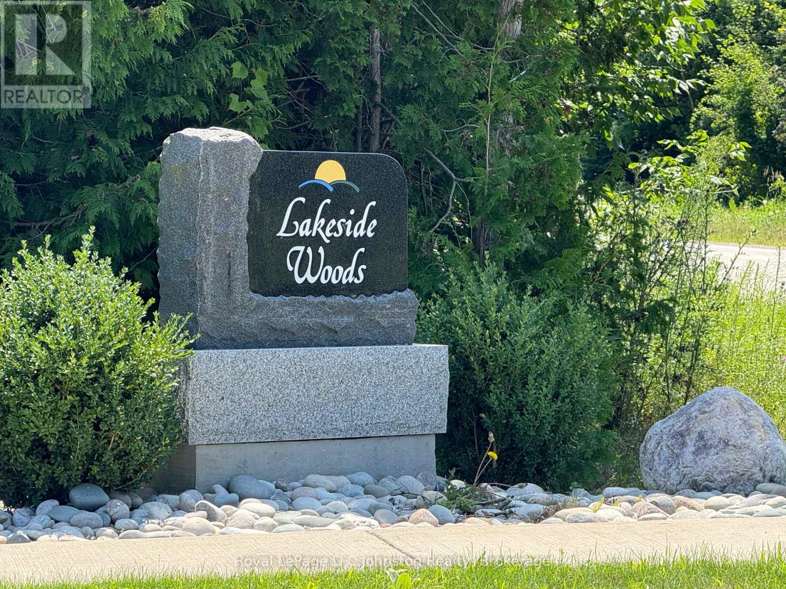 13 LAKESIDE WOODS CRESCENT, Saugeen Shores, Ontario