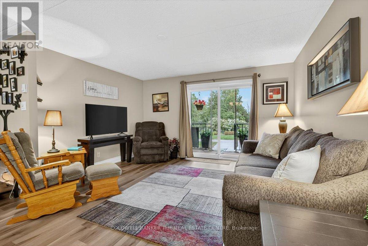 102 - 74 The Queensway S, Georgina, Ontario  L4P 1Z3 - Photo 17 - N12371024