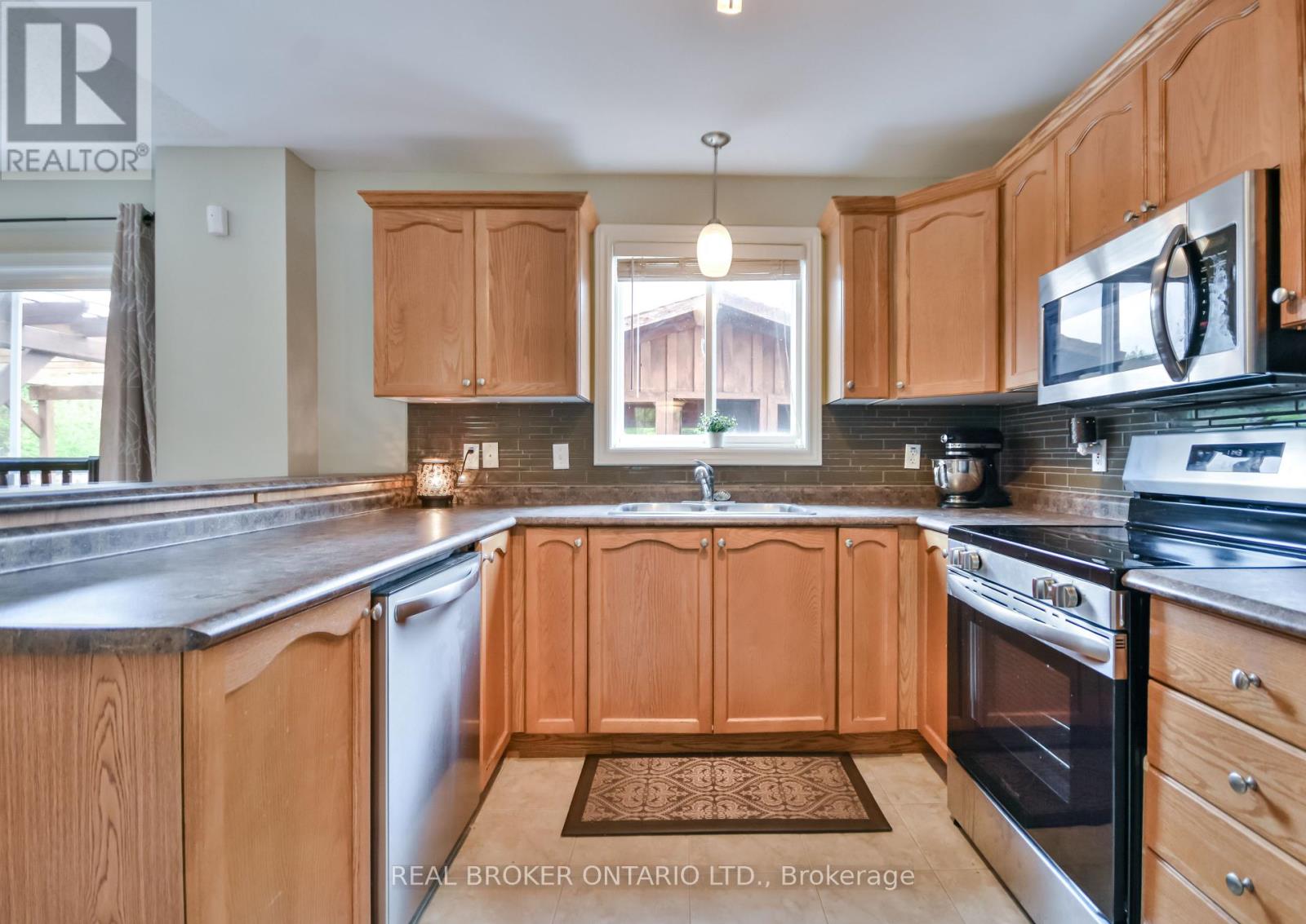 210 Pringle Drive, Barrie, Ontario  L4N 0P5 - Photo 23 - S12371001