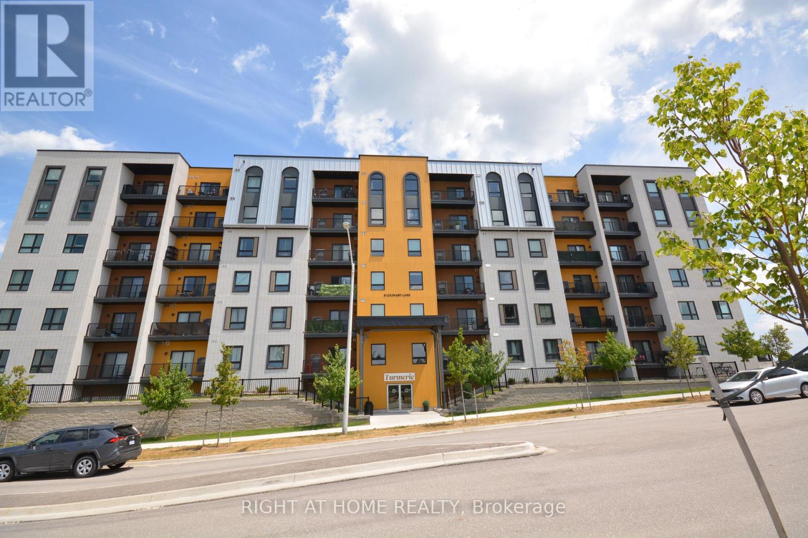 411 - 8 CULINARY LANE, barrie, Ontario