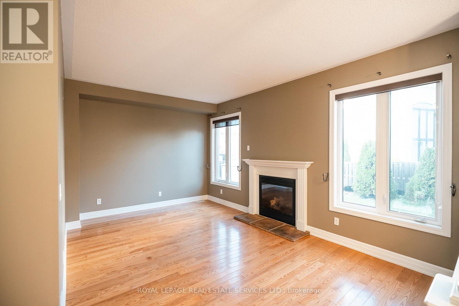 258 Holloway Terrace, Milton (Sc Scott), Ontario  L9T 0S1 - Photo 11 - W12371015
