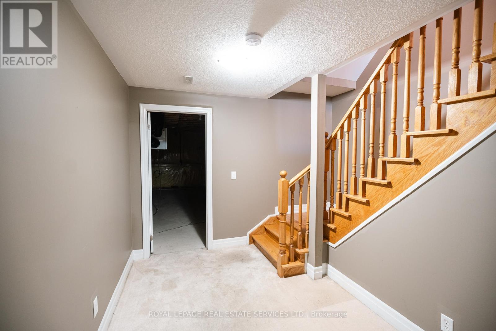 258 Holloway Terrace, Milton (Sc Scott), Ontario  L9T 0S1 - Photo 17 - W12371015