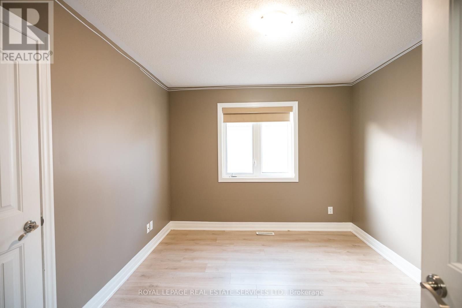 258 Holloway Terrace, Milton (Sc Scott), Ontario  L9T 0S1 - Photo 18 - W12371015