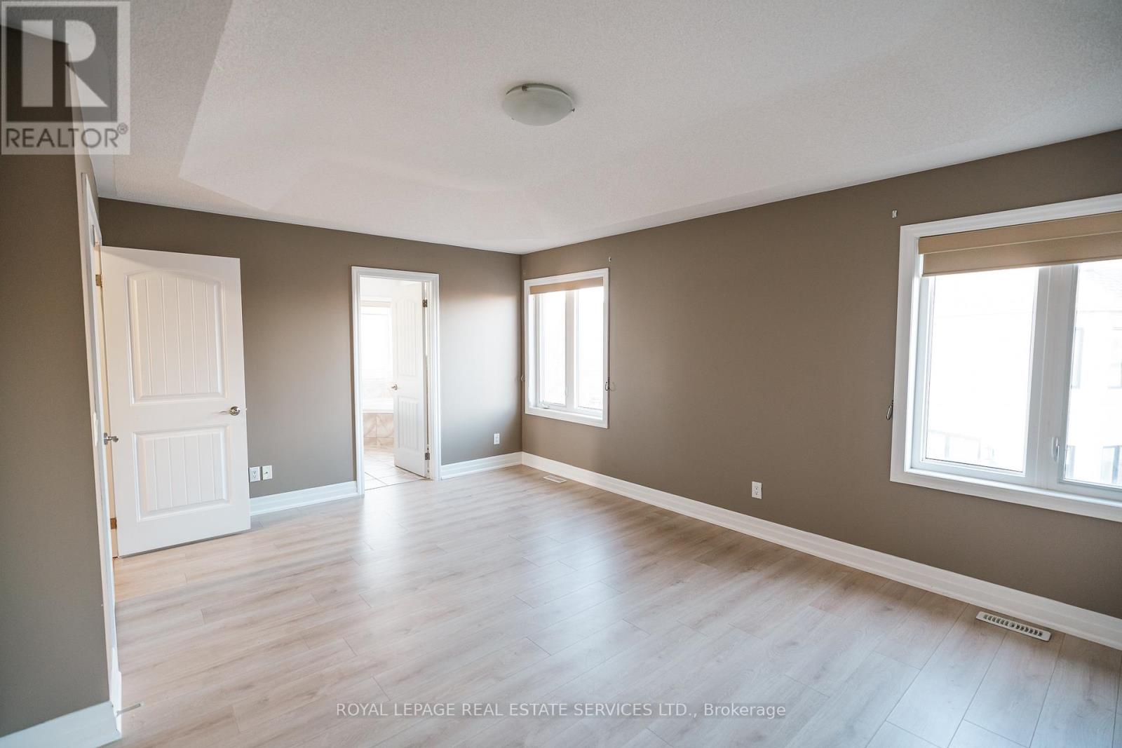 258 Holloway Terrace, Milton (Sc Scott), Ontario  L9T 0S1 - Photo 20 - W12371015