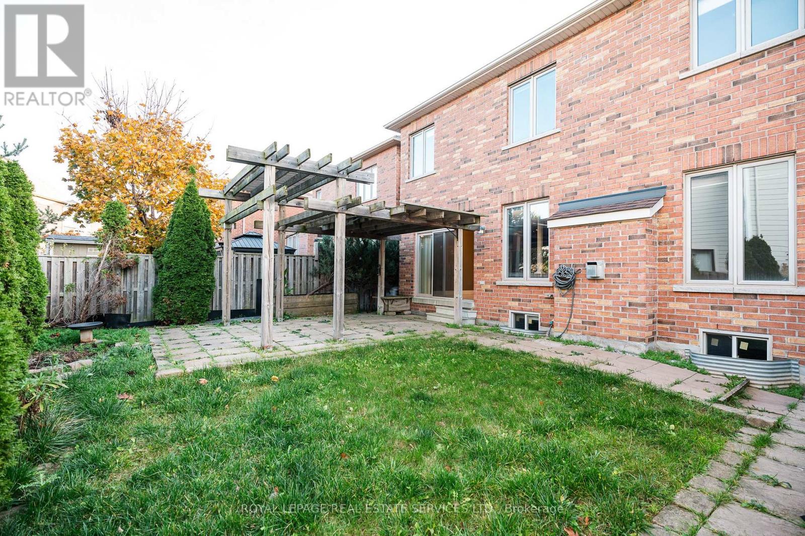 258 Holloway Terrace, Milton (Sc Scott), Ontario  L9T 0S1 - Photo 25 - W12371015