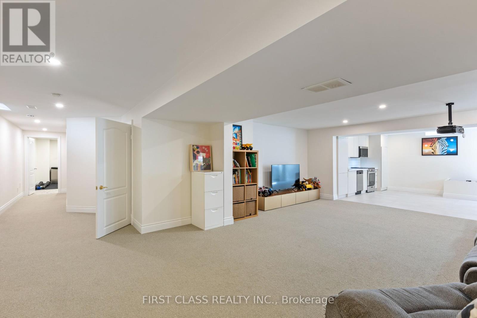 2292 Eighth Line, Oakville (Wc Wedgewood Creek), Ontario  L6H 6S3 - Photo 35 - W12371046