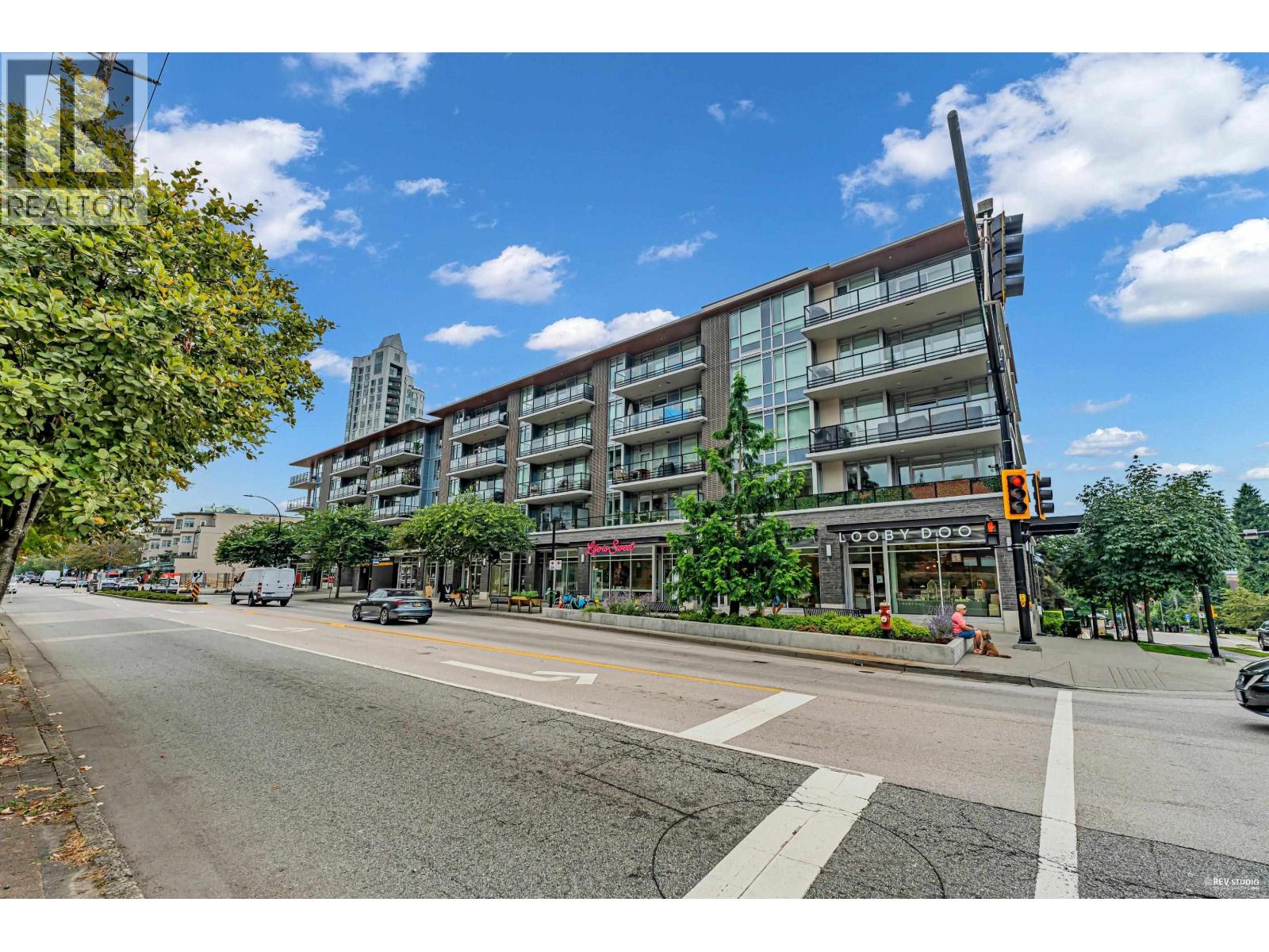 308 177 W 3rd Street, North Vancouver, British Columbia  V7M 0G5 - Photo 1 - R3041559