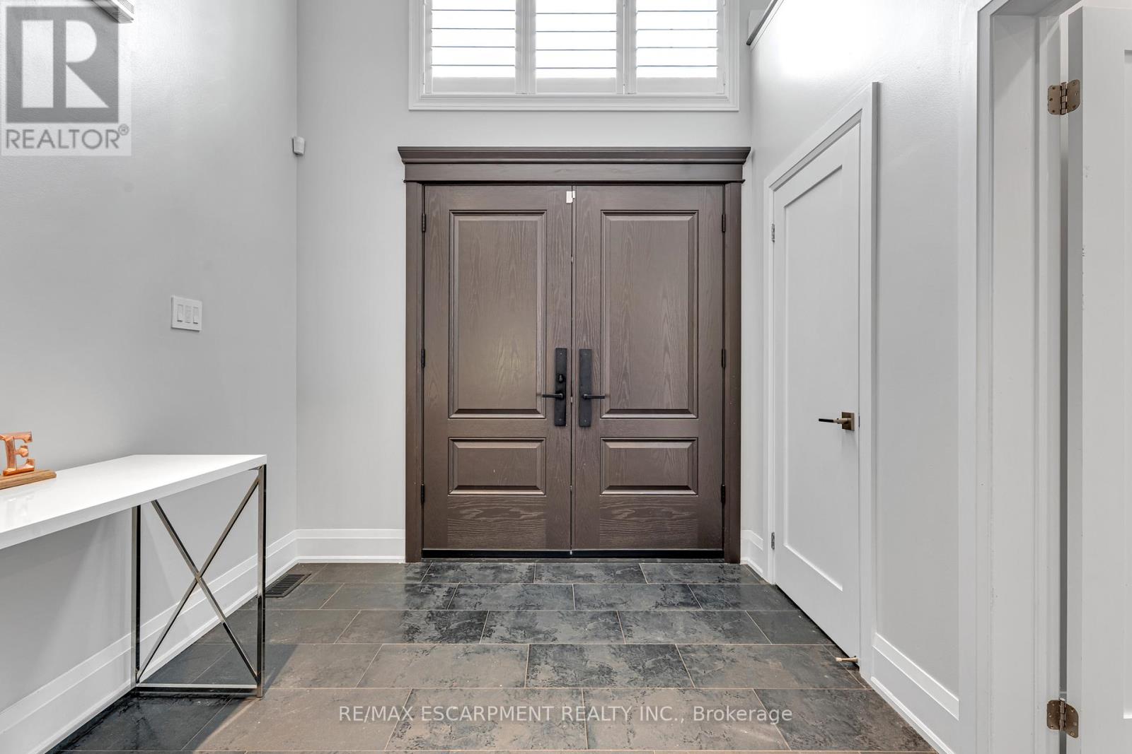 Property at 120 DAVIDSON BOULEVARD image 3