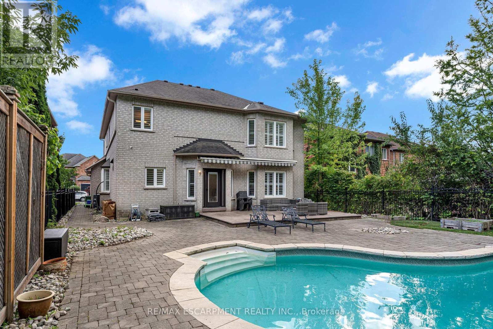 120 Davidson Boulevard, Hamilton (Dundas), Ontario  L9H 7M5 - Photo 47 - X12370986
