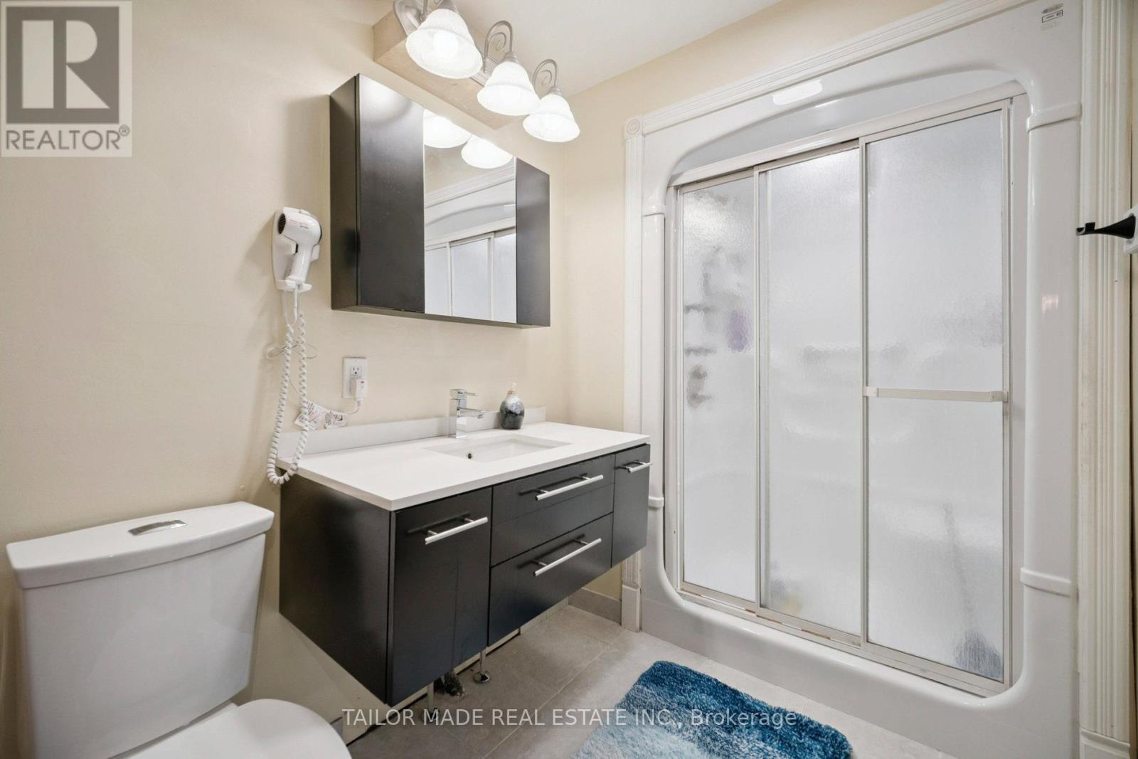4 Leslie Street, London North, Ontario  N6H 1H9 - Photo 28 - X12371017