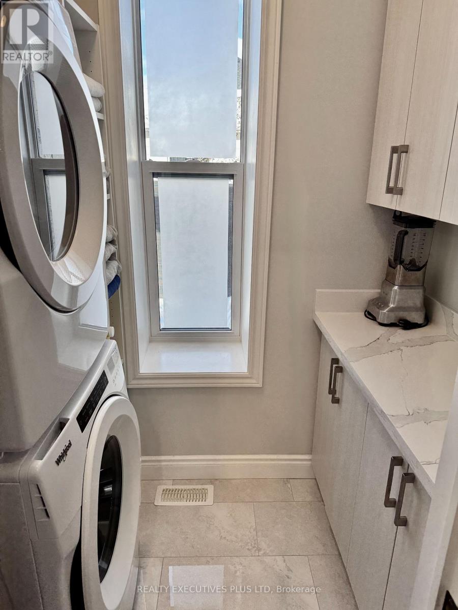 6 Elgin Street N, Cambridge, Ontario  N1R 5G7 - Photo 17 - X12371056