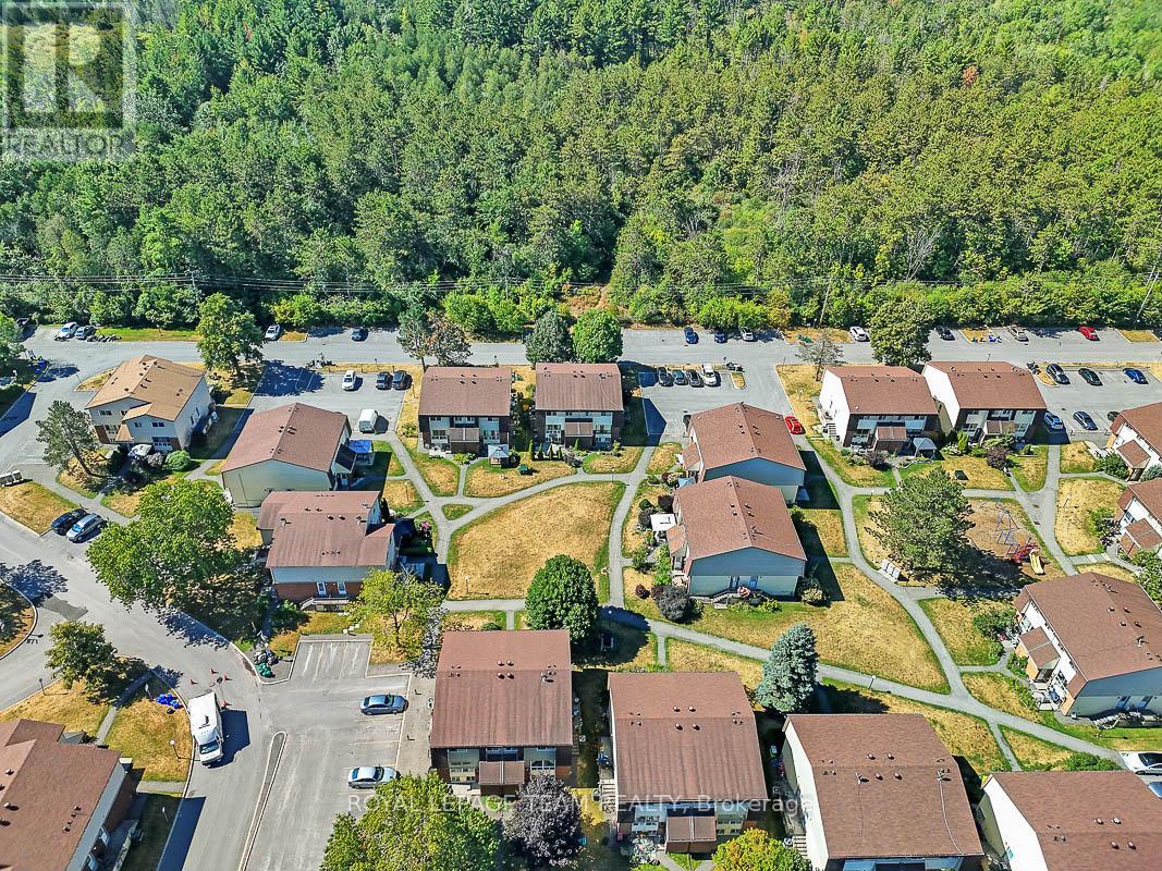 C - 9 Forester Crescent, Ottawa, Ontario  K2H 8Y1 - Photo 26 - X12356524