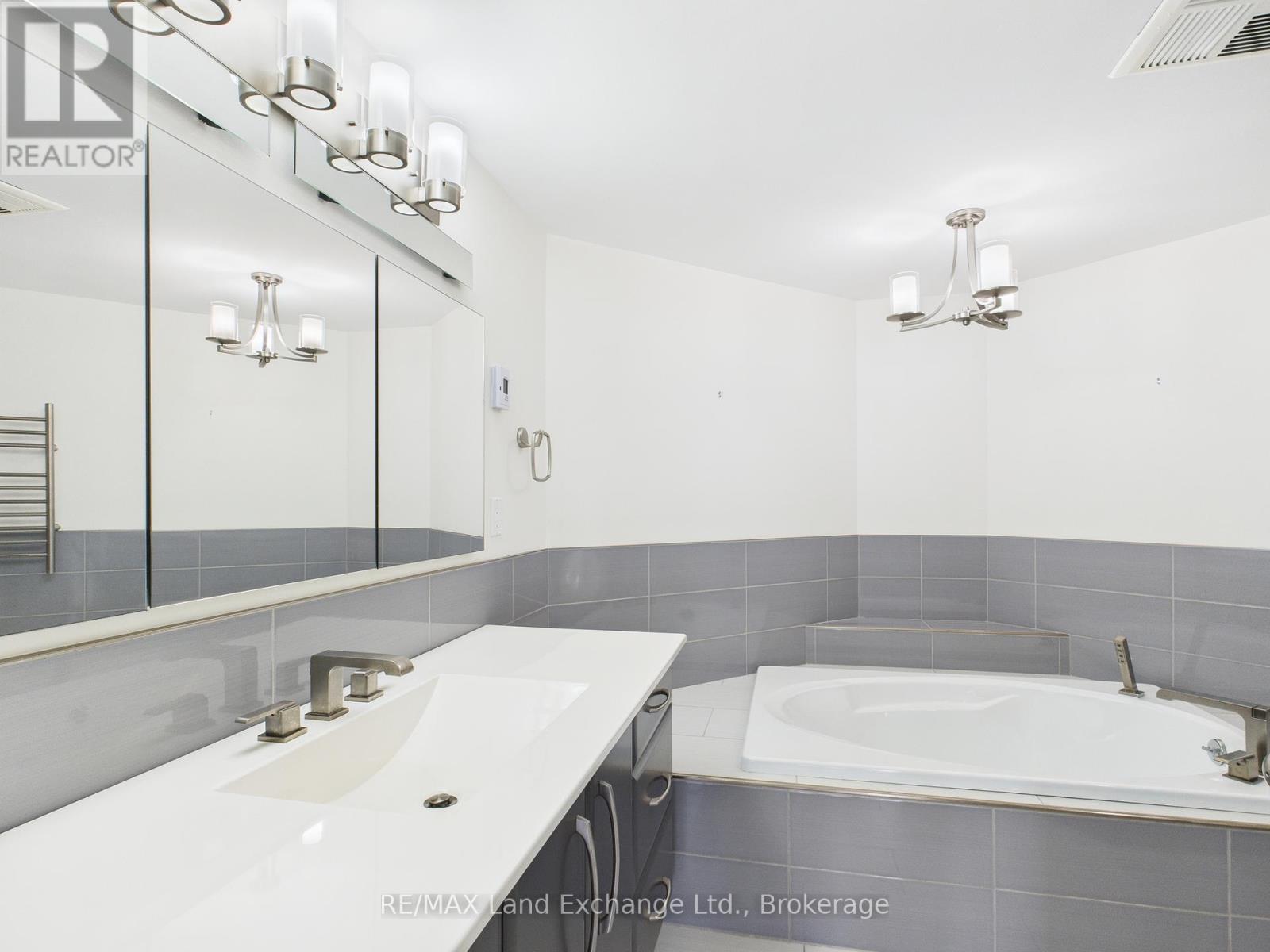 108 - 200 Harbour Street, Kincardine, Ontario  N2Z 3A3 - Photo 14 - X12371063