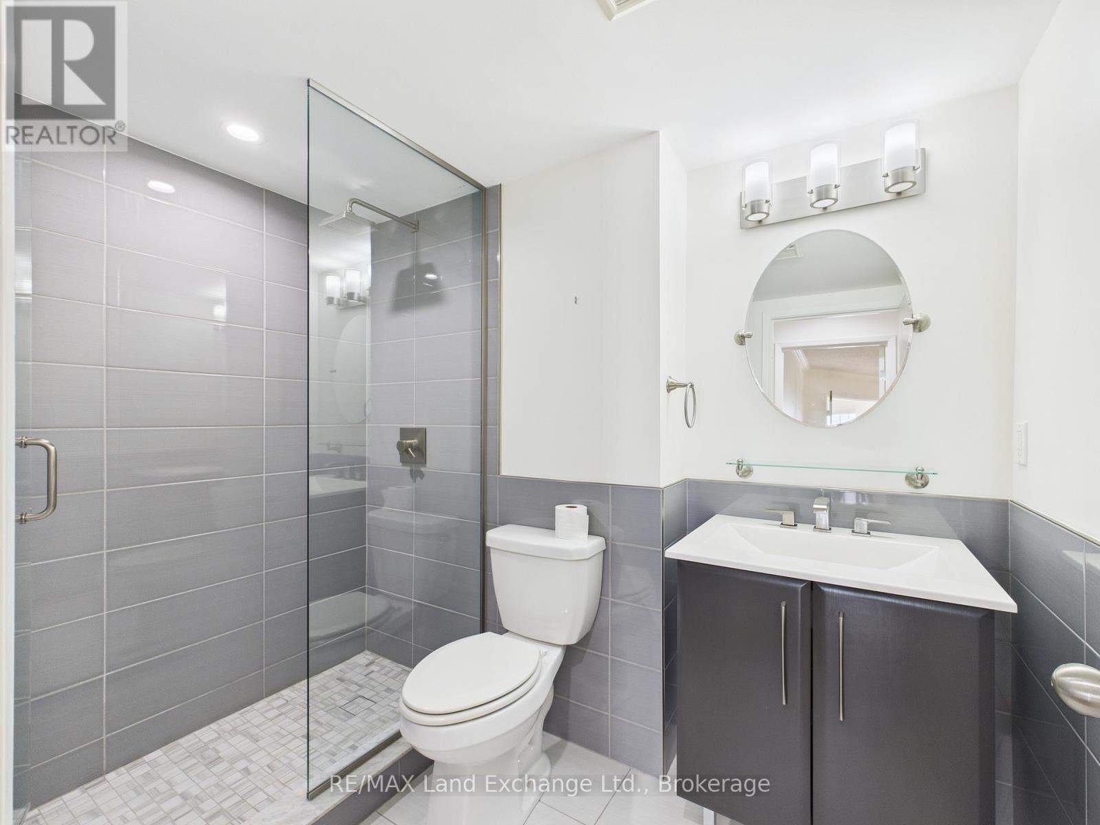 108 - 200 Harbour Street, Kincardine, Ontario  N2Z 3A3 - Photo 17 - X12371063