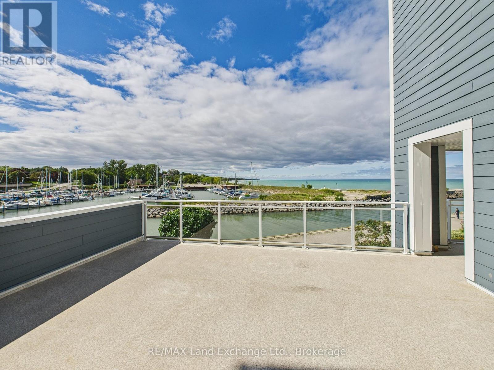 108 - 200 Harbour Street, Kincardine, Ontario  N2Z 3A3 - Photo 22 - X12371063