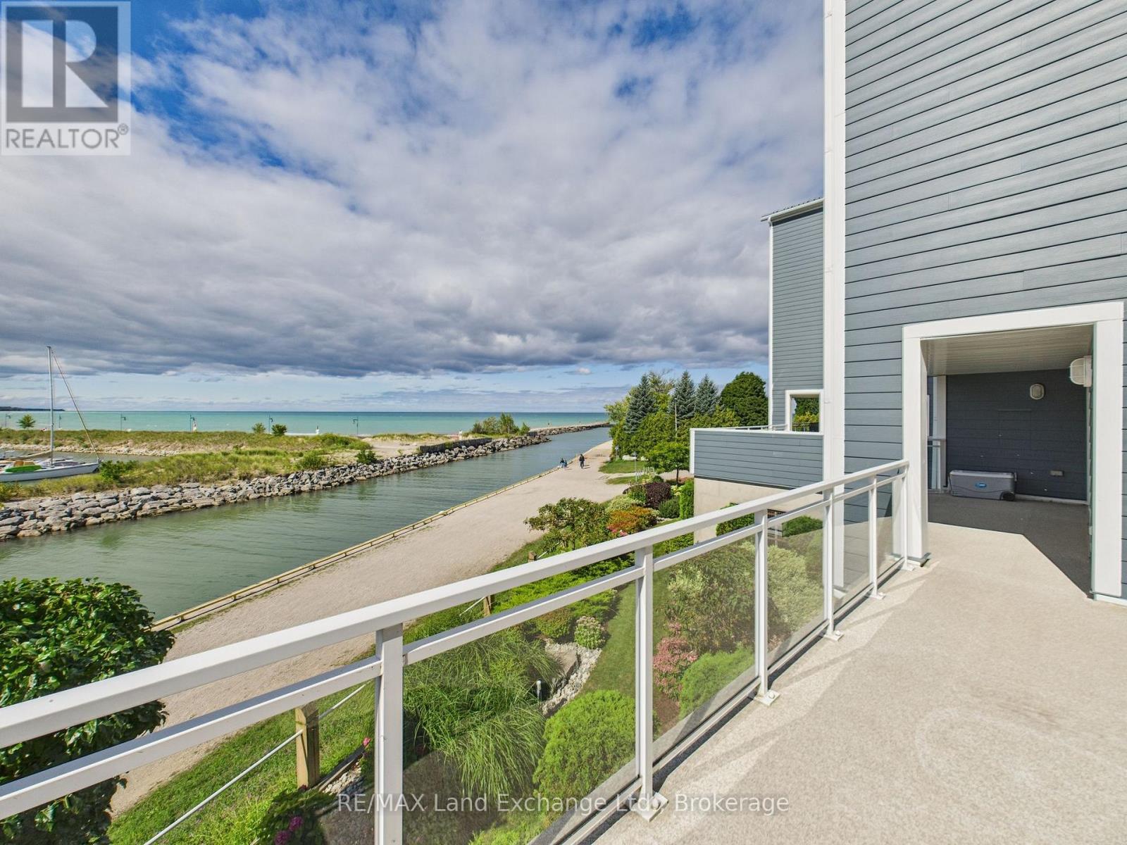 108 - 200 Harbour Street, Kincardine, Ontario  N2Z 3A3 - Photo 23 - X12371063
