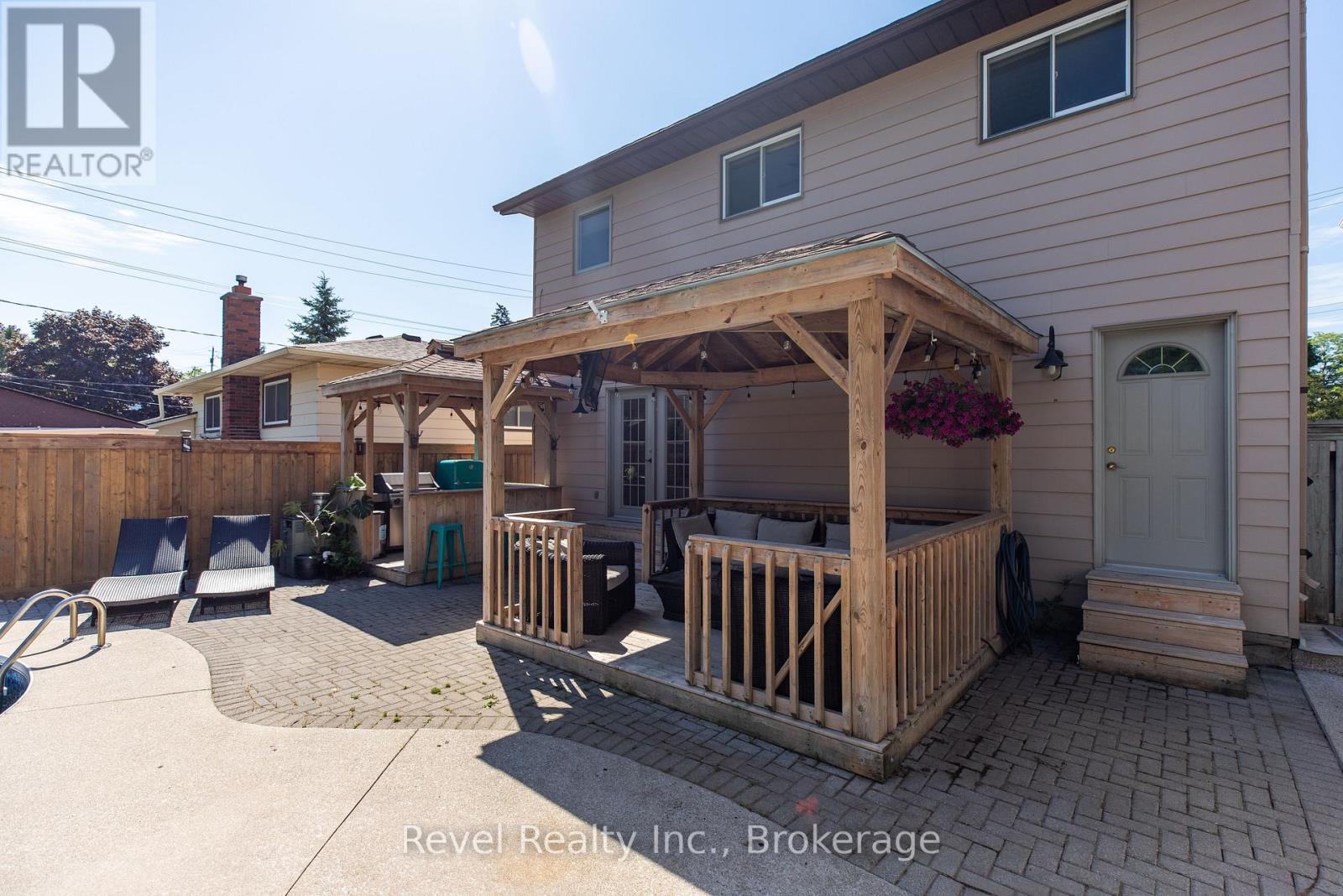 786 8th Street E, Owen Sound, Ontario  N4K 1L9 - Photo 35 - X12371080