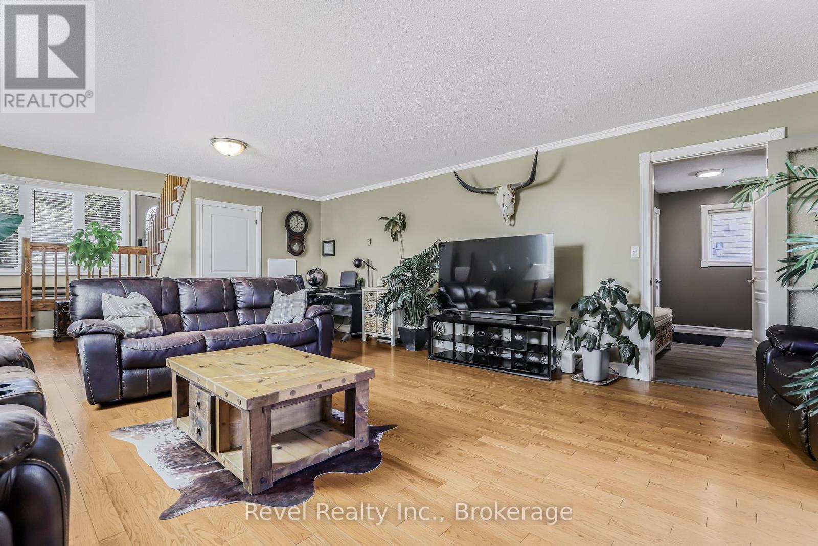 786 8th Street E, Owen Sound, Ontario  N4K 1L9 - Photo 8 - X12371080