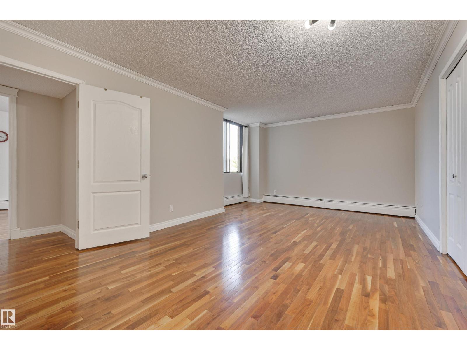 #301 9921 104 St Nw, Edmonton, Alberta  T5K 2K3 - Photo 25 - E4455343