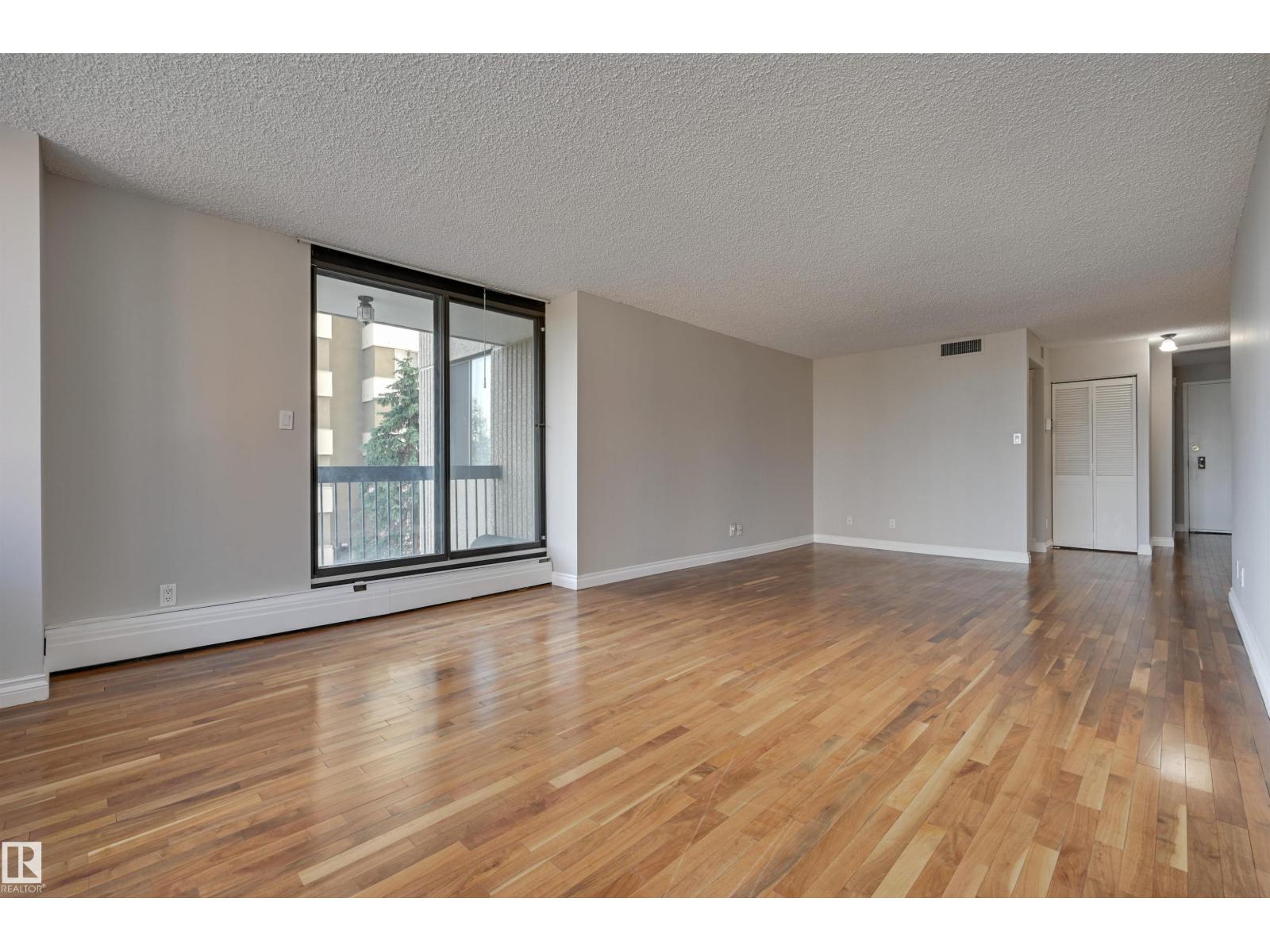 #301 9921 104 St Nw, Edmonton, Alberta  T5K 2K3 - Photo 6 - E4455343