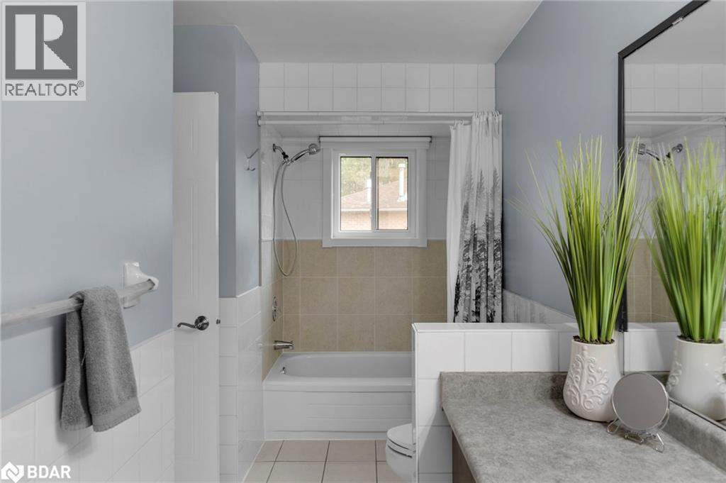 9 Birdie Court, Wasaga Beach, Ontario L9Z 1C1 - Photo 19 - 40764468