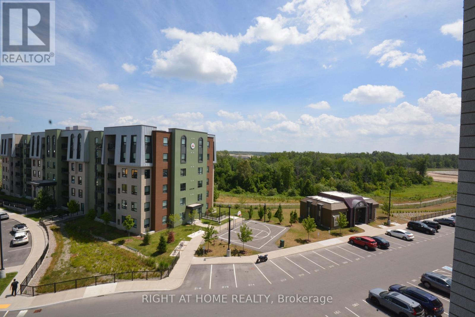 411 - 8 Culinary Lane, Barrie, Ontario  L9J 0T2 - Photo 31 - S12371064