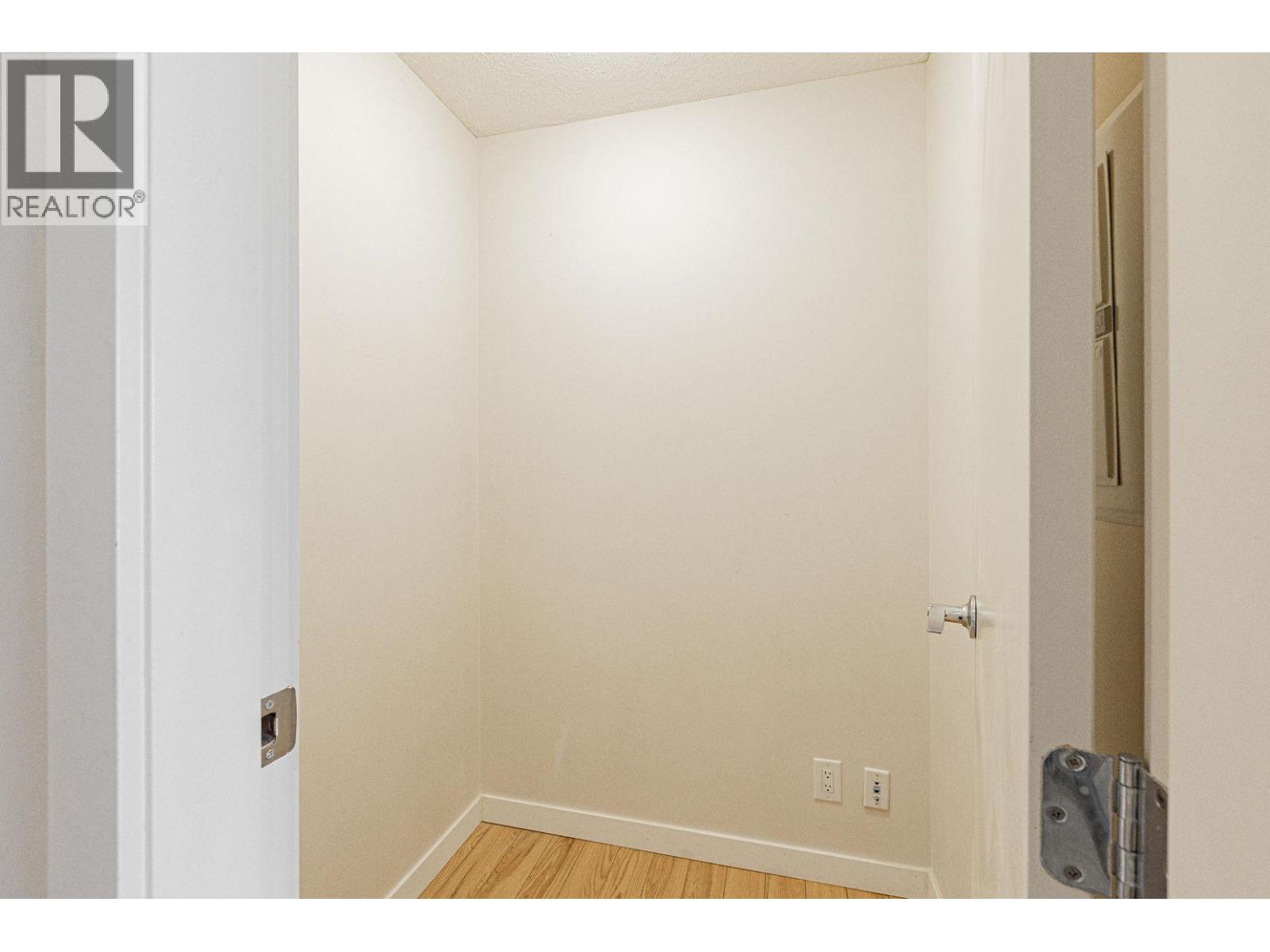 2304 977 Mainland Street, Vancouver, British Columbia  V6B 1T2 - Photo 9 - R3041479
