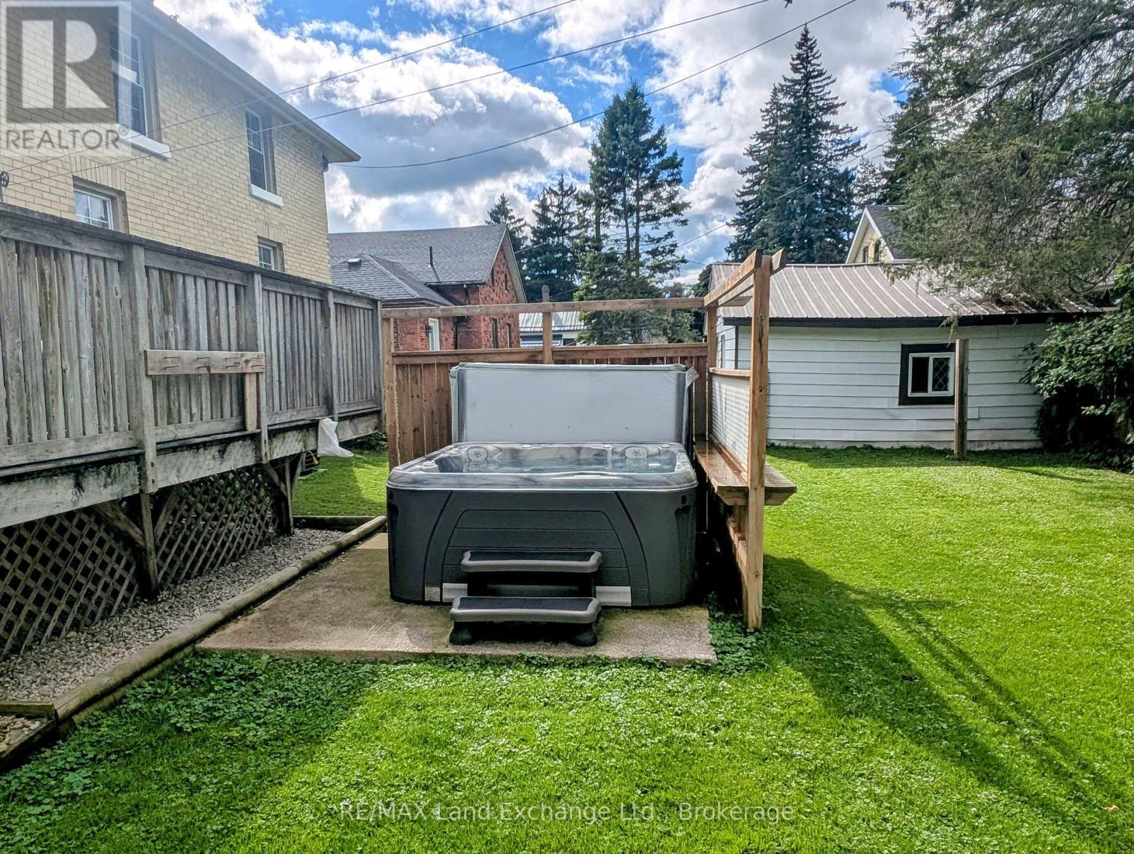 4 Archy Street, Brockton, Ontario  N0G 2V0 - Photo 25 - X12371096