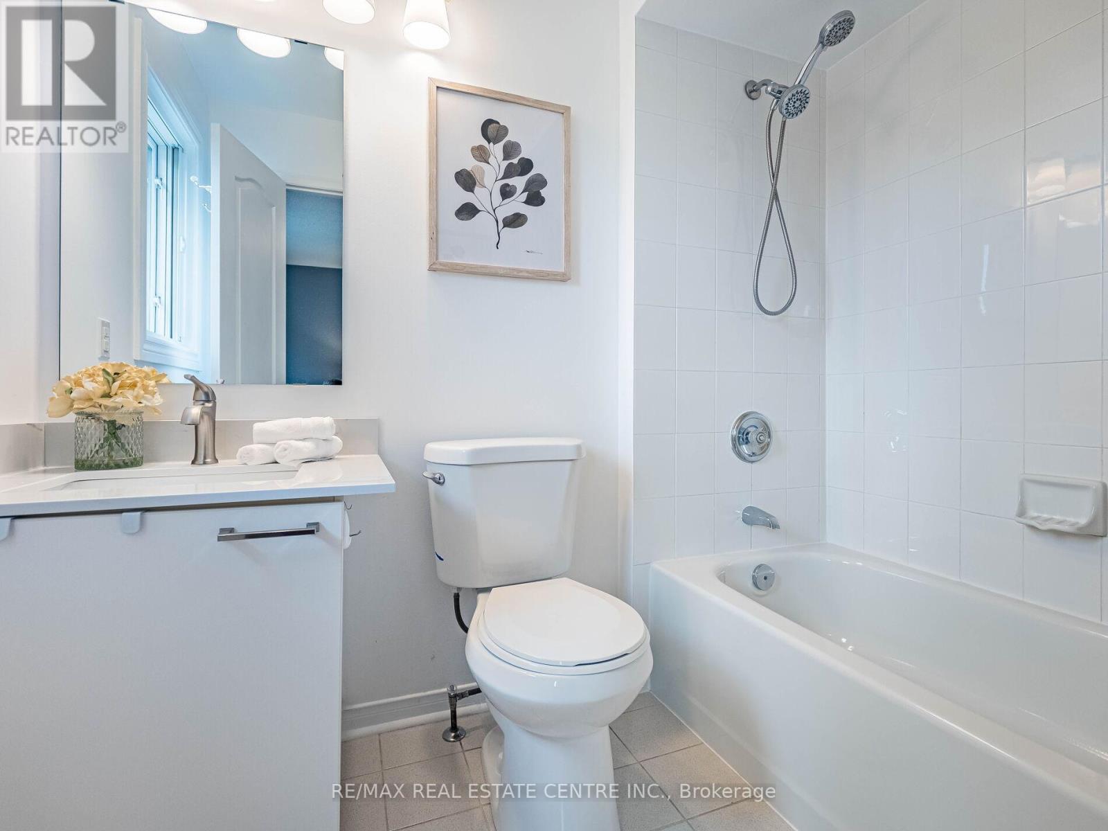 1126 Westview Terrace S, Oakville, Ontario  L6M 3M1 - Photo 23 - W12371075
