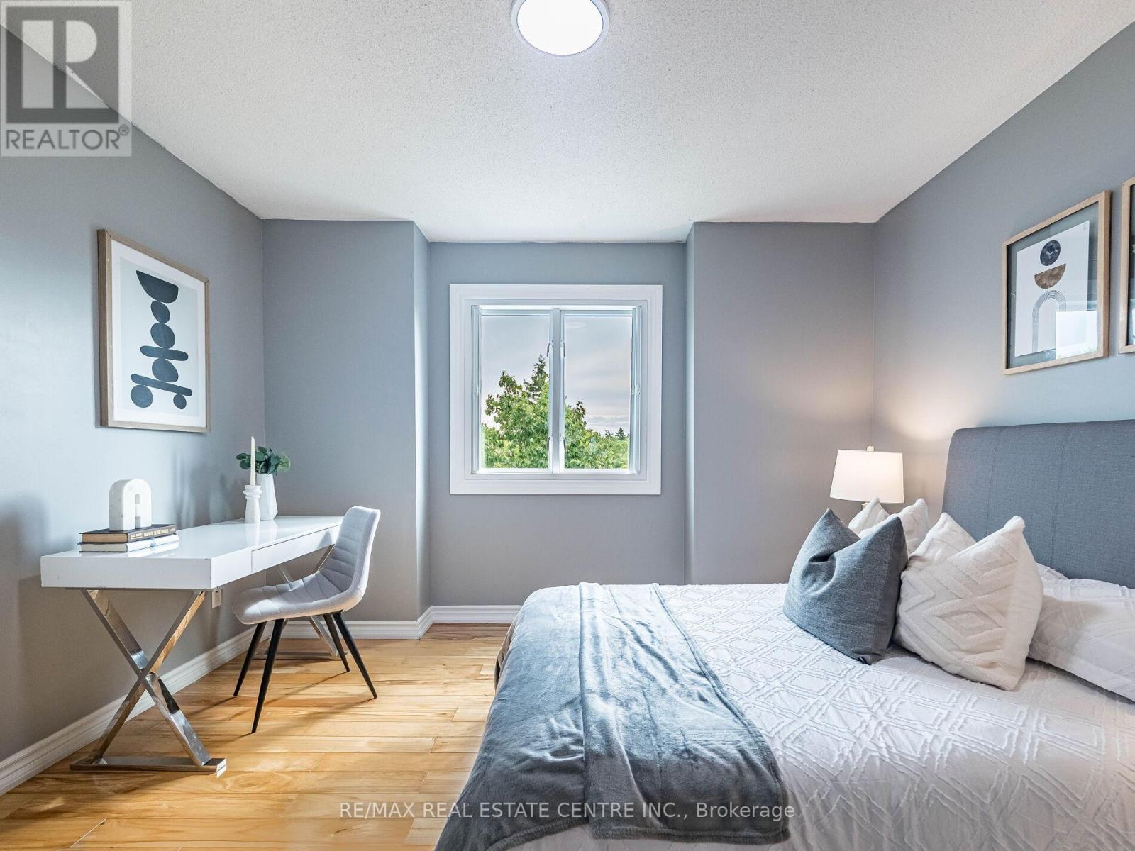 1126 Westview Terrace S, Oakville, Ontario  L6M 3M1 - Photo 28 - W12371075