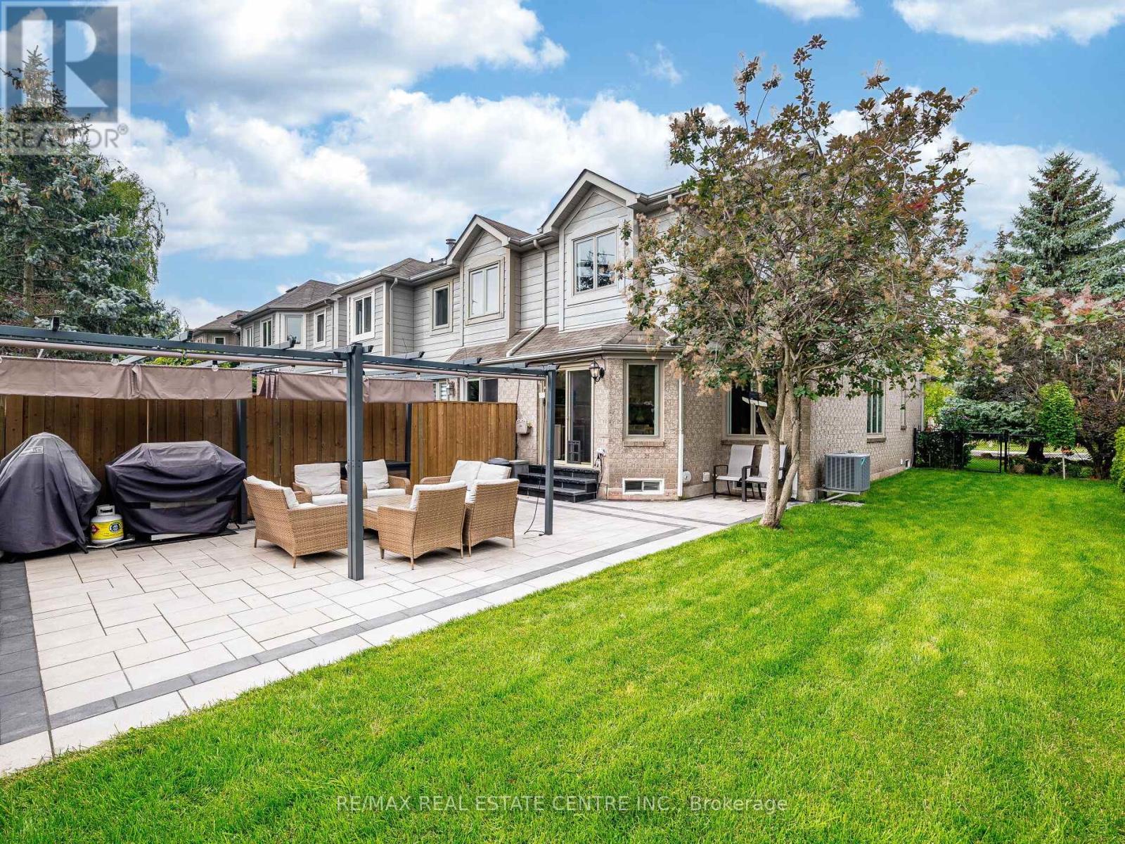 1126 Westview Terrace S, Oakville, Ontario  L6M 3M1 - Photo 40 - W12371075