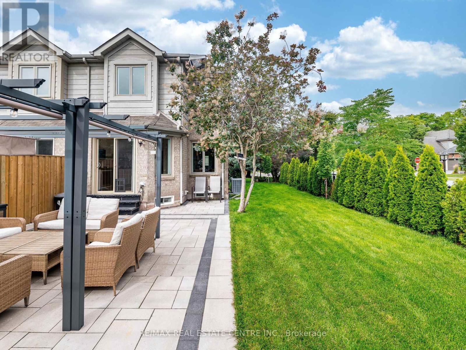 1126 Westview Terrace S, Oakville, Ontario  L6M 3M1 - Photo 41 - W12371075