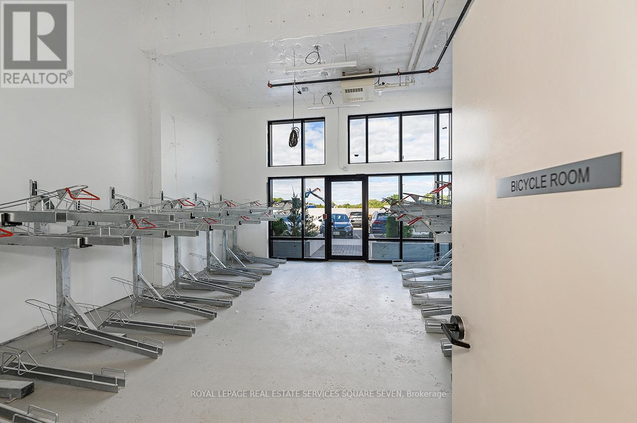 Th 105 - 8010 Derry Road W, Milton, Ontario  L9T 2X5 - Photo 49 - W12371078