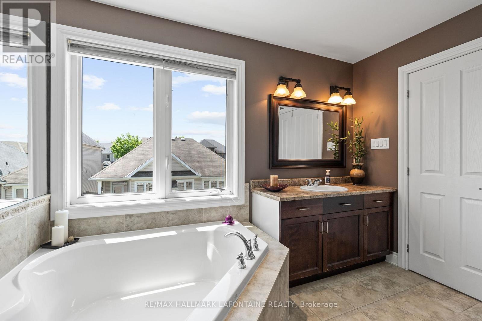 3202 River Rock Avenue, Ottawa, Ontario  K2J 0T7 - Photo 20 - X12371132
