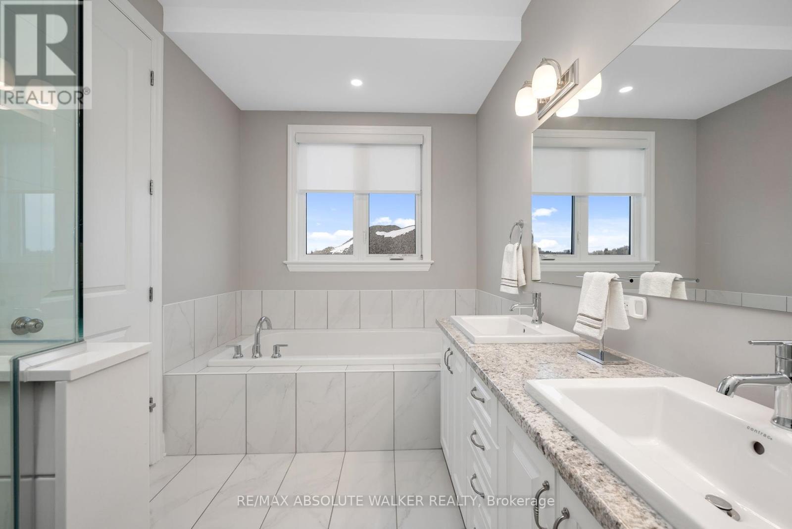 680 Cobalt Street, Clarence-Rockland, Ontario  K4K 0L8 - Photo 27 - X12371154