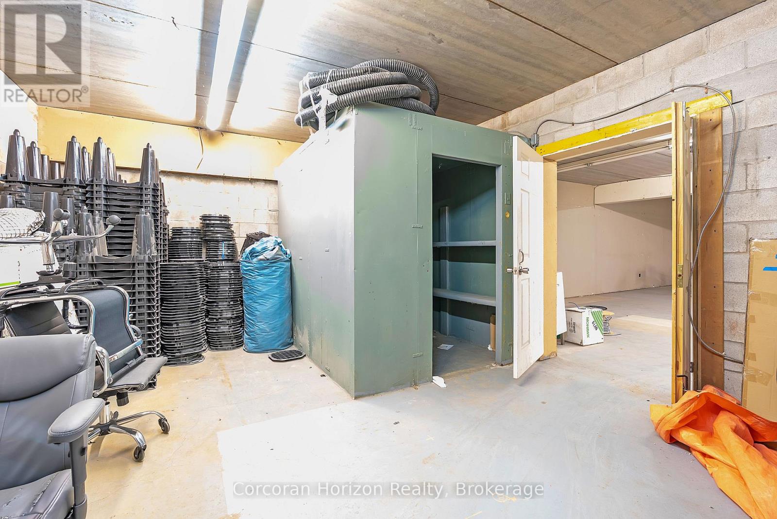 Bsmt - 15 Barton Street E, Hamilton, Ontario  L8L 2V6 - Photo 7 - X12371143