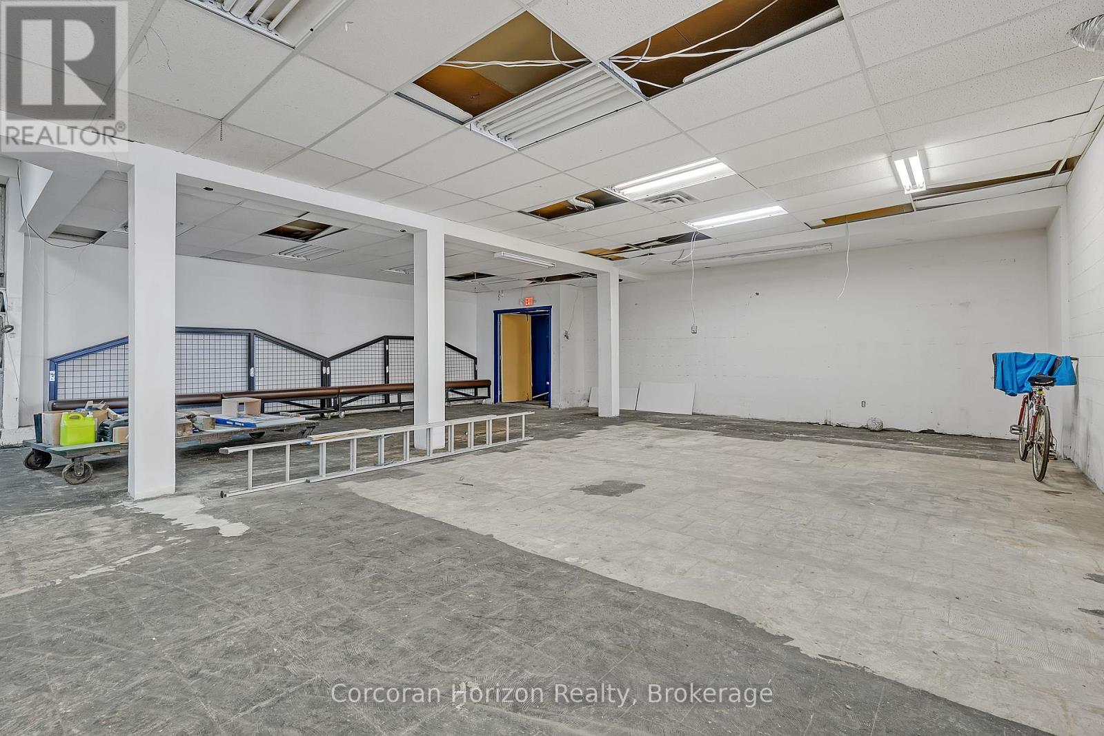 Main+bsmt - 17 Barton Street E, Hamilton (Beasley), Ontario  L8L 2V6 - Photo 10 - X12371153